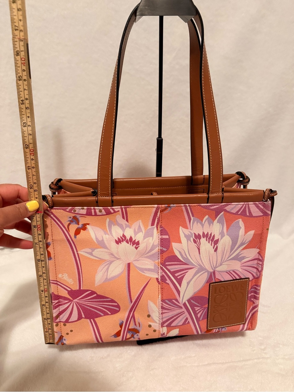 LOEWE Paula’s Ibiza Small Cushion Tote Bag - Picture 2 of 14